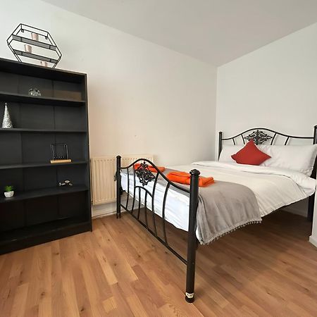 3 Bedroom House By M40 J4 High Wycombe Luaran gambar