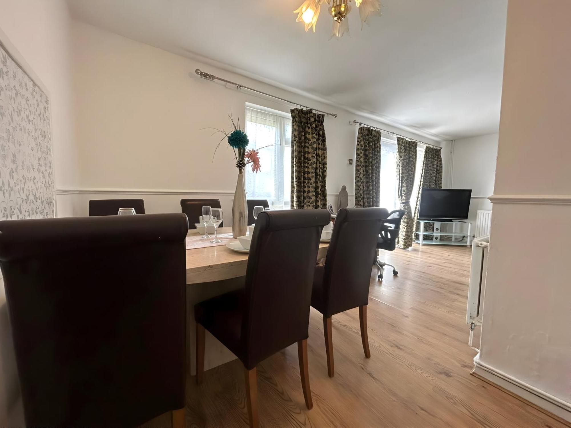 3 Bedroom House By M40 J4 High Wycombe Luaran gambar