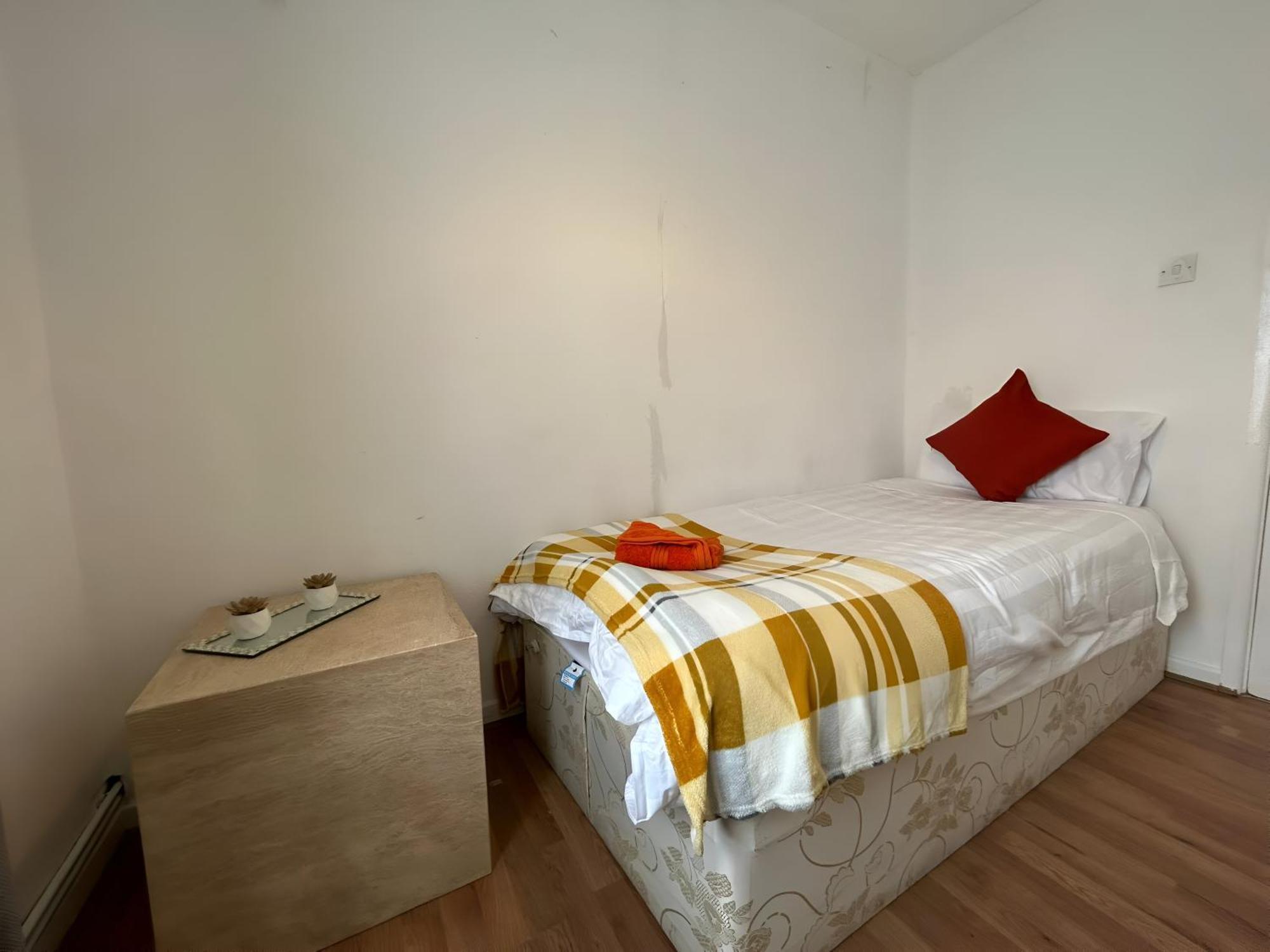 3 Bedroom House By M40 J4 High Wycombe Luaran gambar